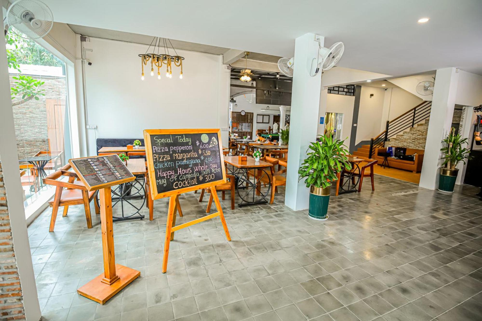 Bliss & Beats Hostel Phnom Pen Exterior foto